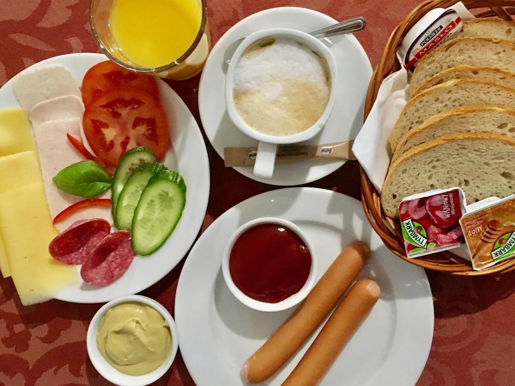 Hotel Colnus Kolno  外观 照片